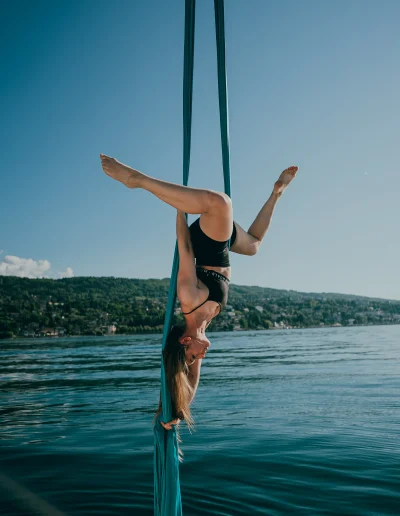 Tissu aerien sur le lac Léman à Evian les bains pour tout niveau